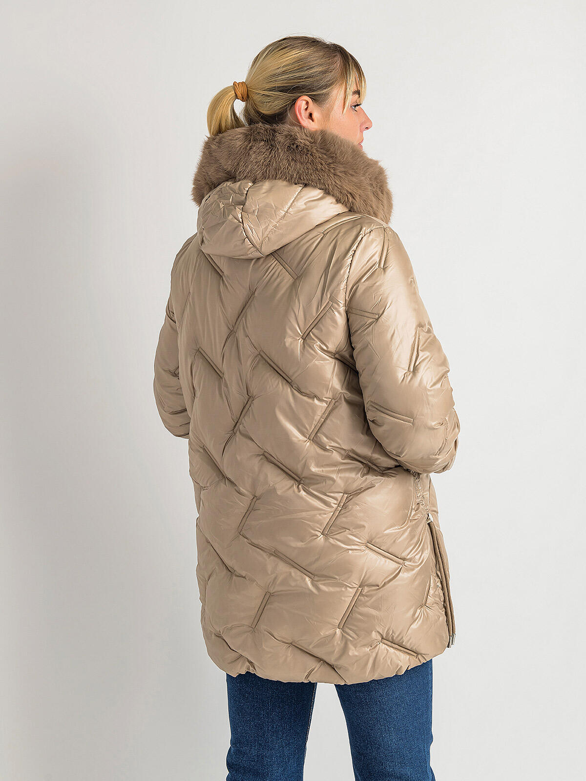 Kurtka plus size z kapturem