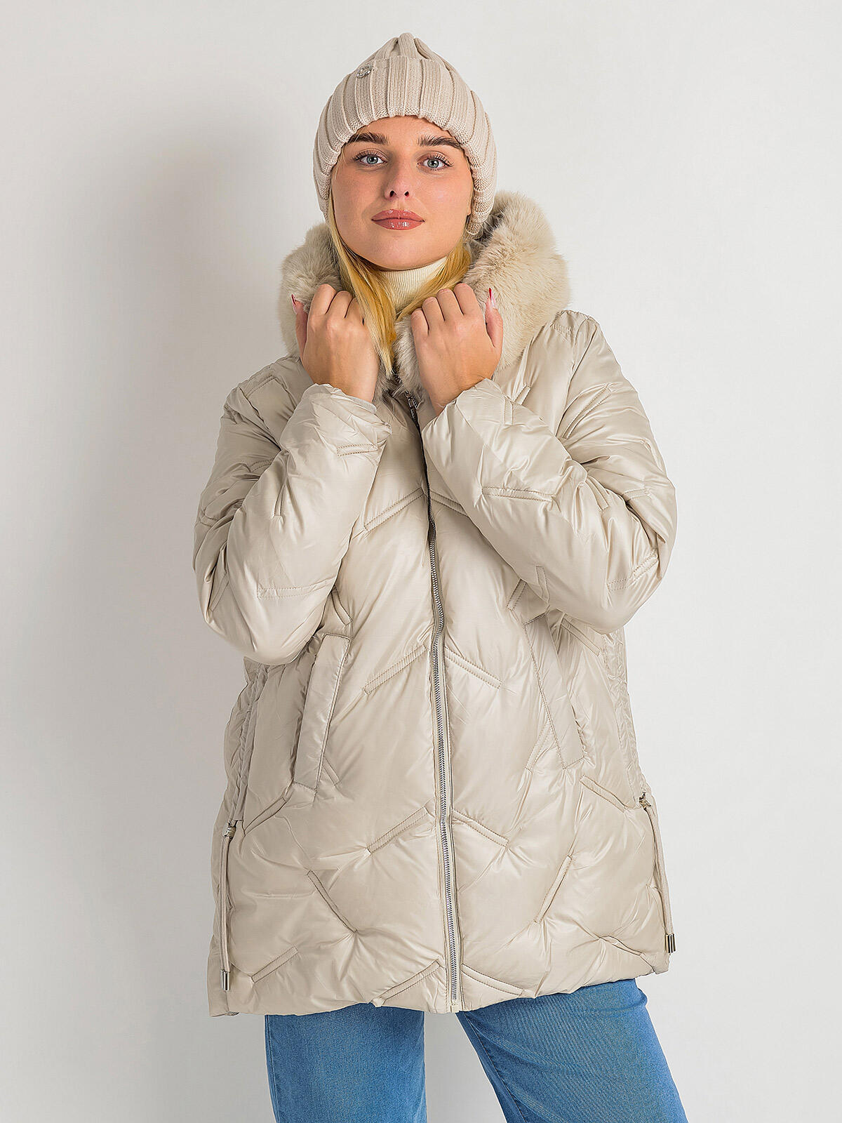 Kurtka plus size ze ściągaczami