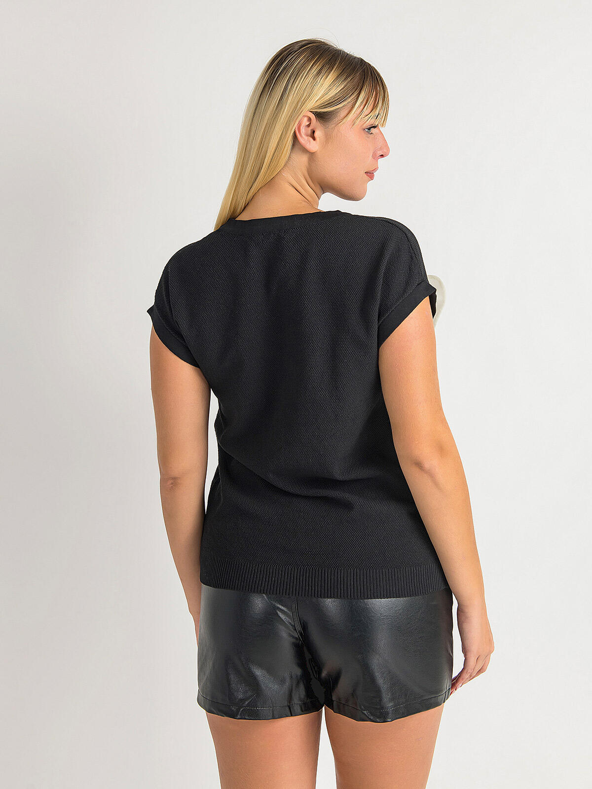 Bluzka z wiskozy z ozdobnym motylem