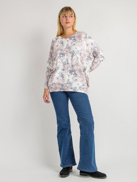 Sweter z domieszką wiskozy