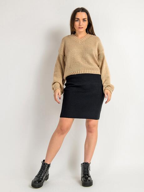 Sweter z dekoltem w serek