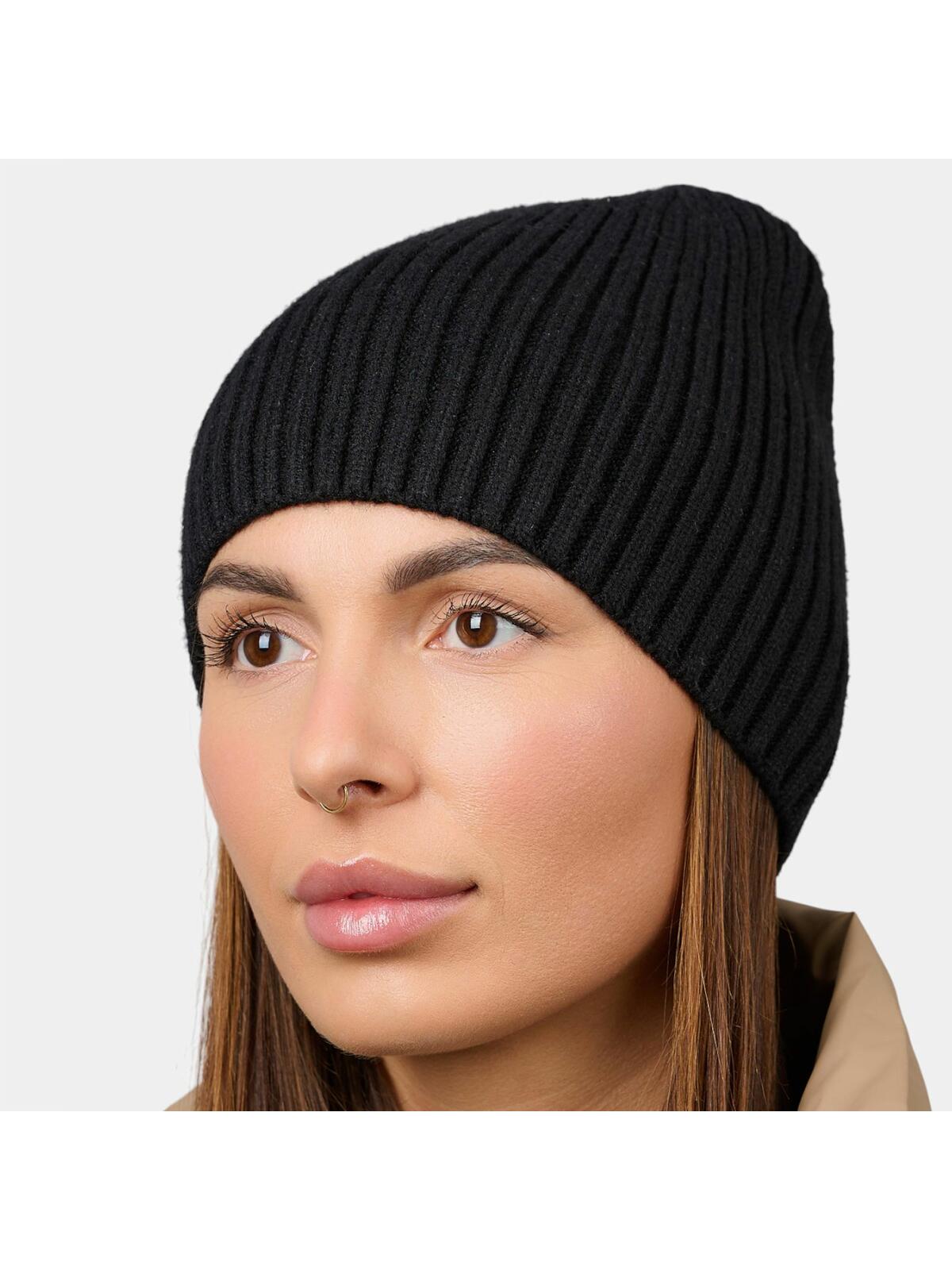 Czapka w prążek z domieszką wiskozy