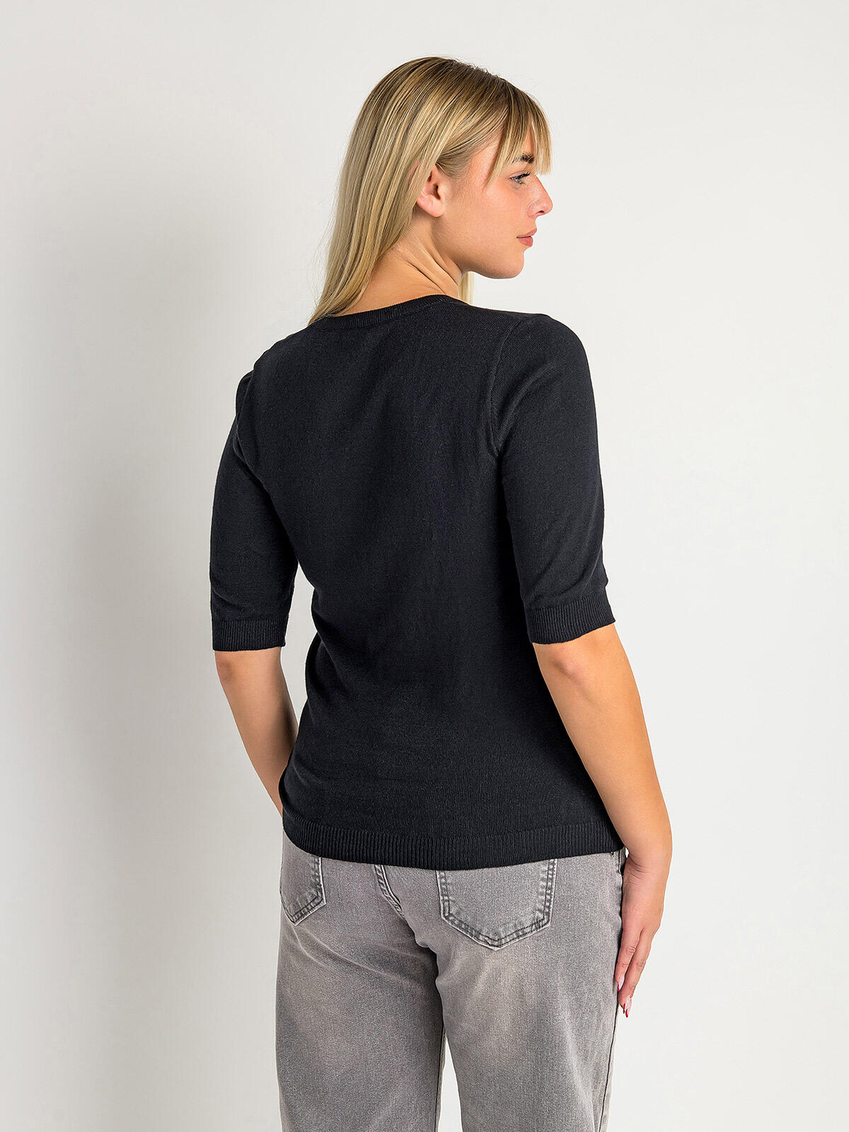 Sweter z domieszką wiskozy