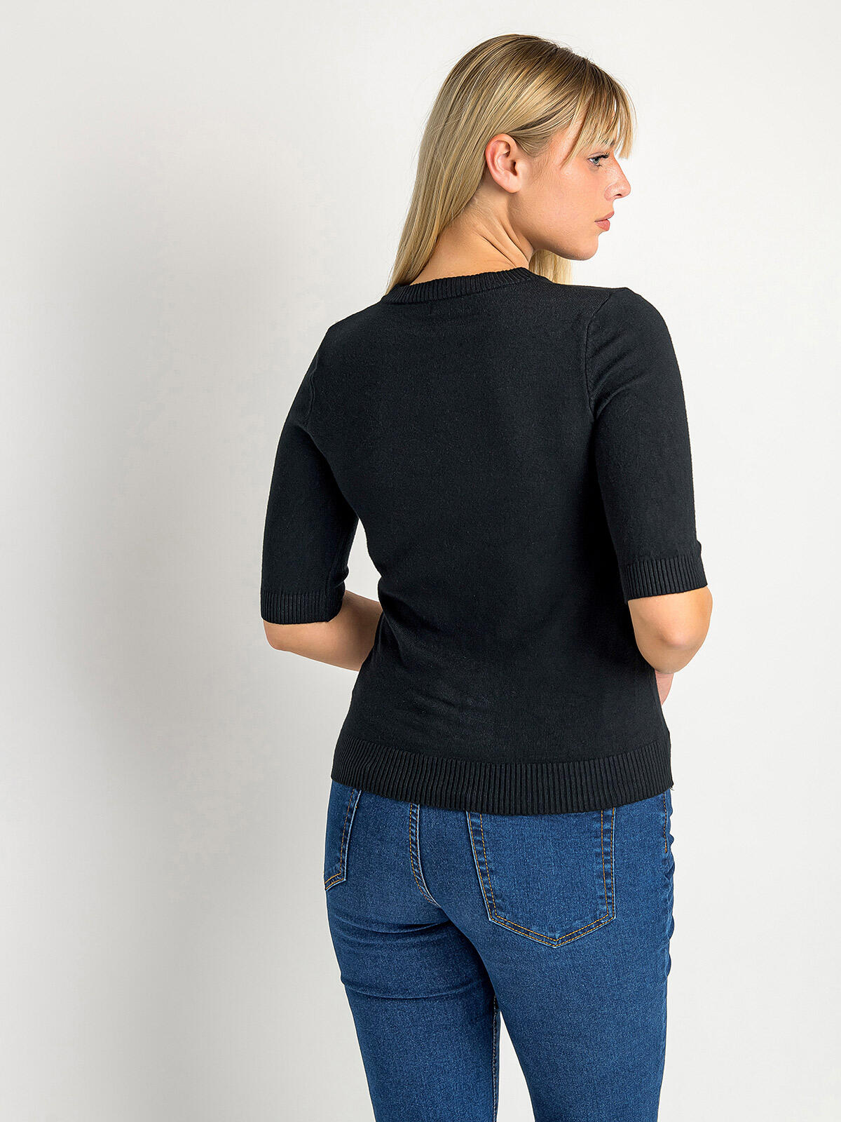 Zapinany sweter z wiskozą