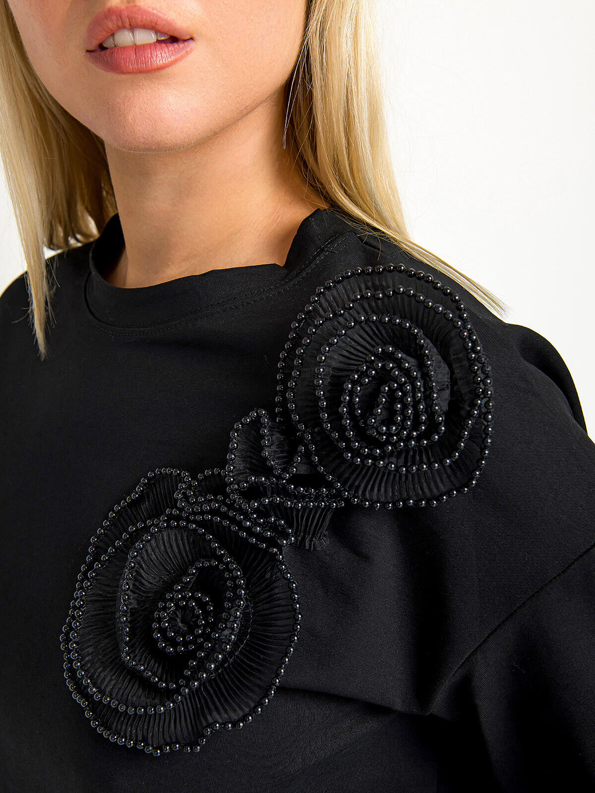 Bluza bawełniana z kwiatowym detalem