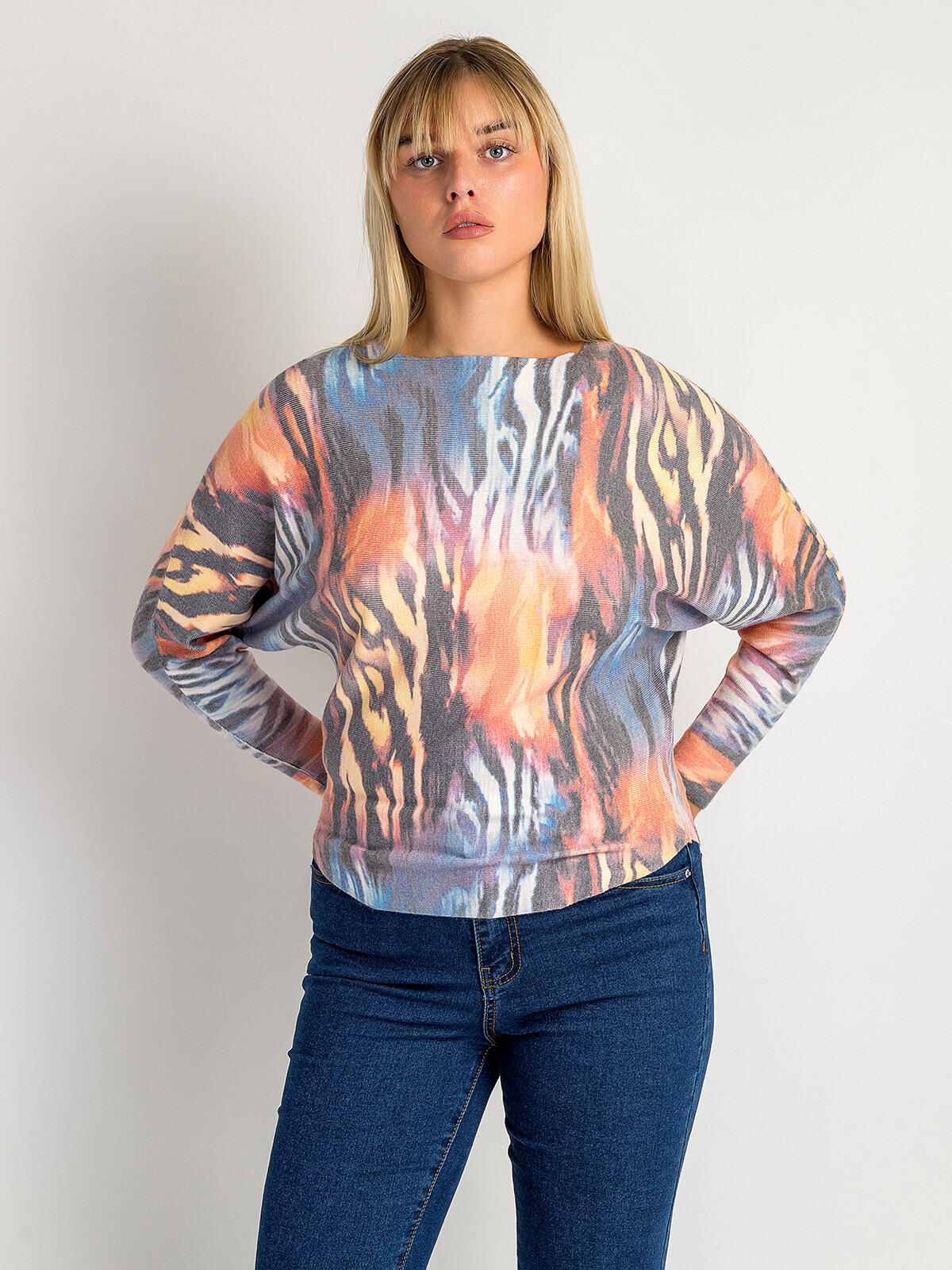 Wzorzysty sweter z wiskozą