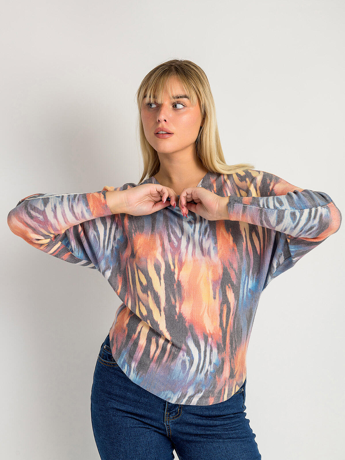 Wzorzysty sweter z wiskozą