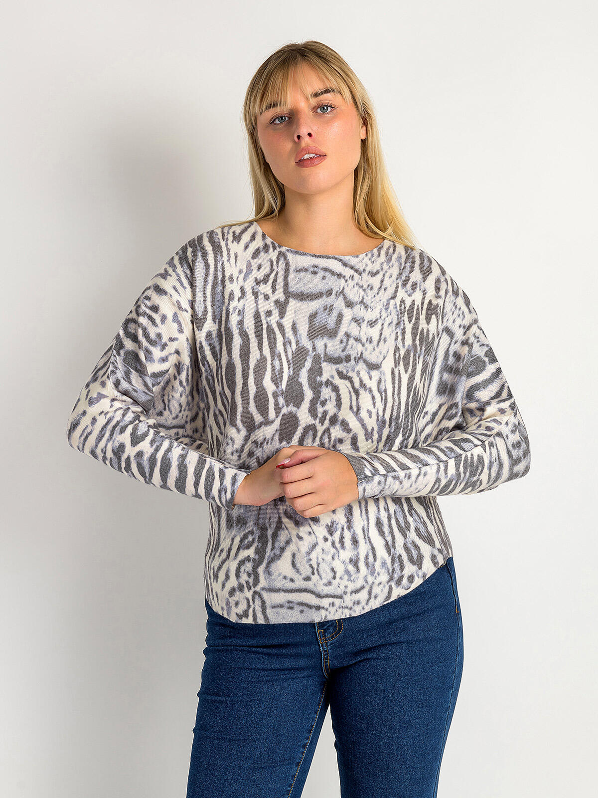 Wzorzysty sweter z domieszką wiskozy