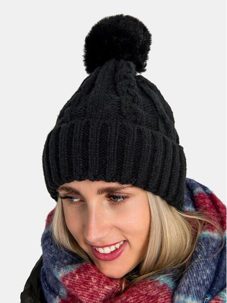 Czapka z pomponem