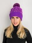 Czapka pikowana z pomponem