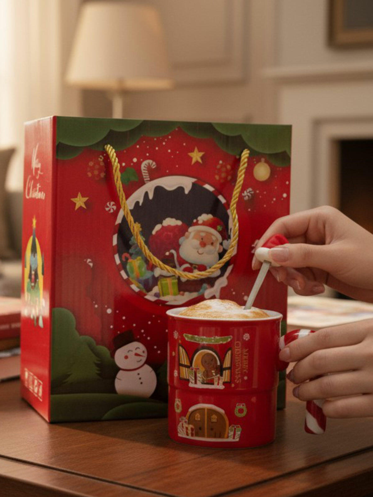 Kubek świąteczny z łyżeczką