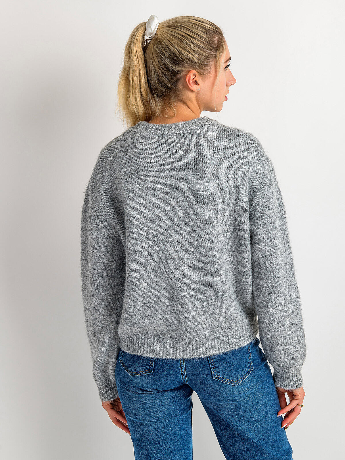 Sweter dzianinowy z domieszką wełny