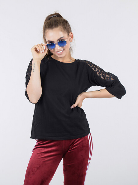 Bluzka damska z koronką