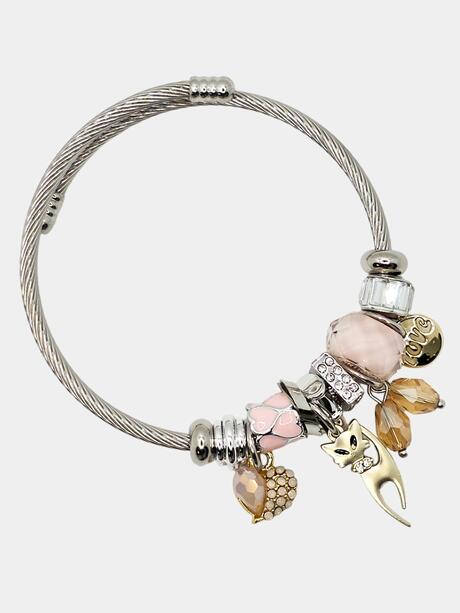 Bransoletka z zawieszkami