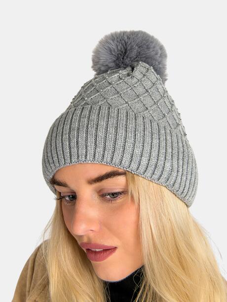 Czapka z pomponem