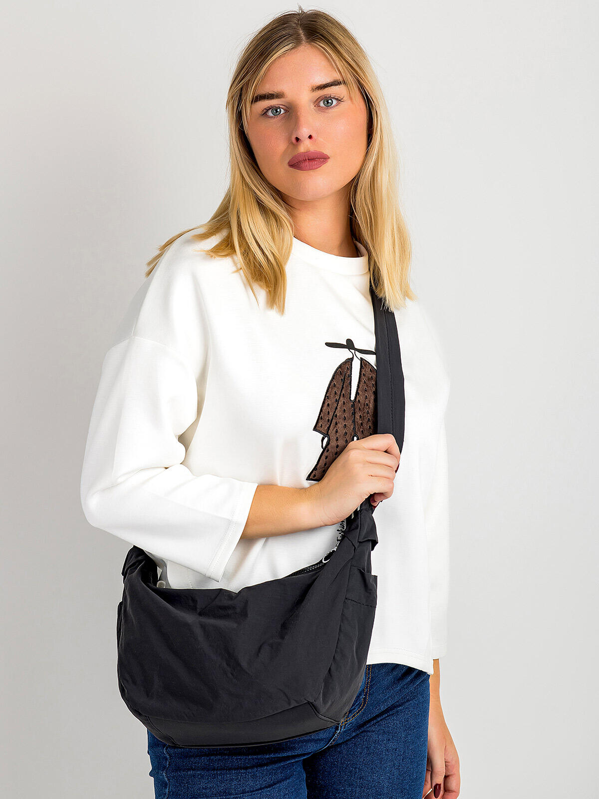 Torebka z regulowanym paskiem