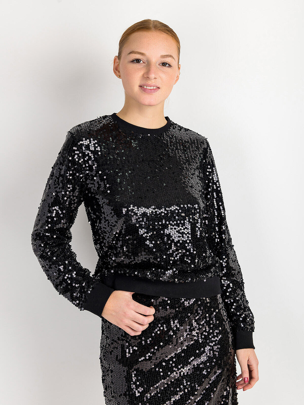 Cekinowa bluza