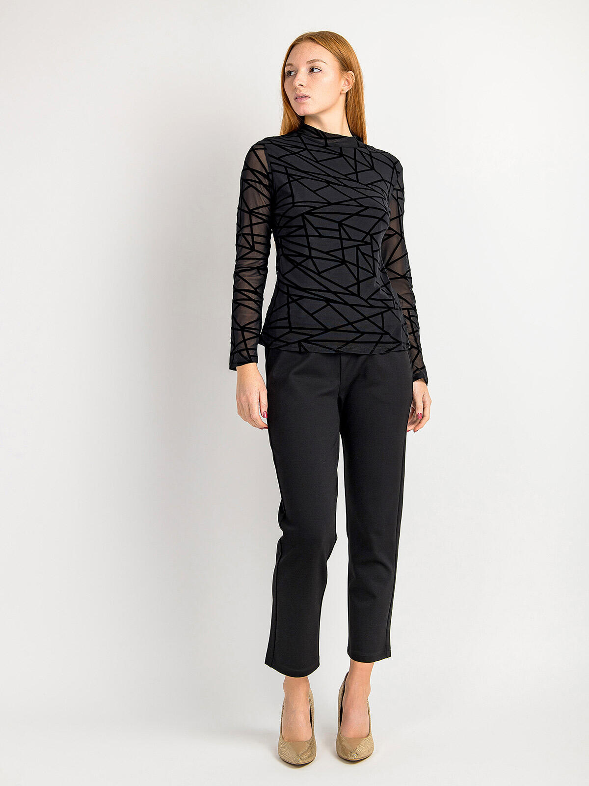 Bluzka z ozdobnym tyłem