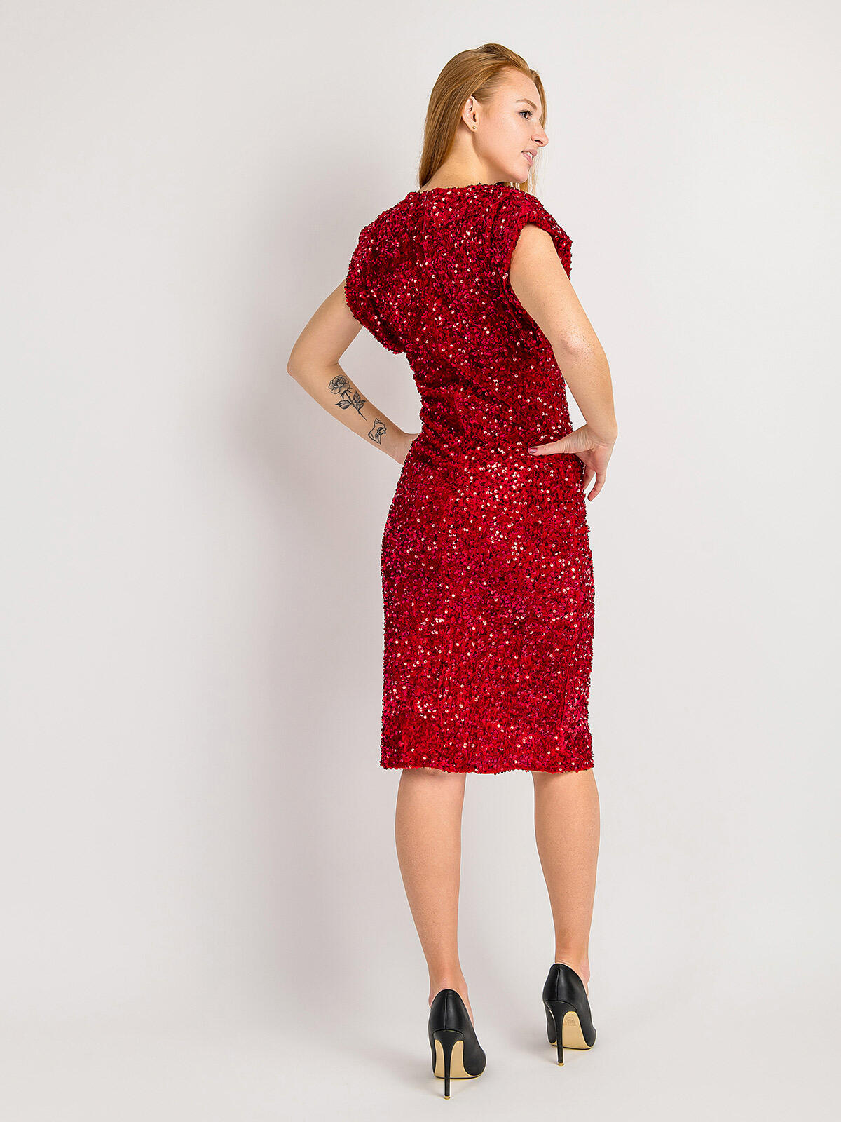 Sukienka cekinowa midi