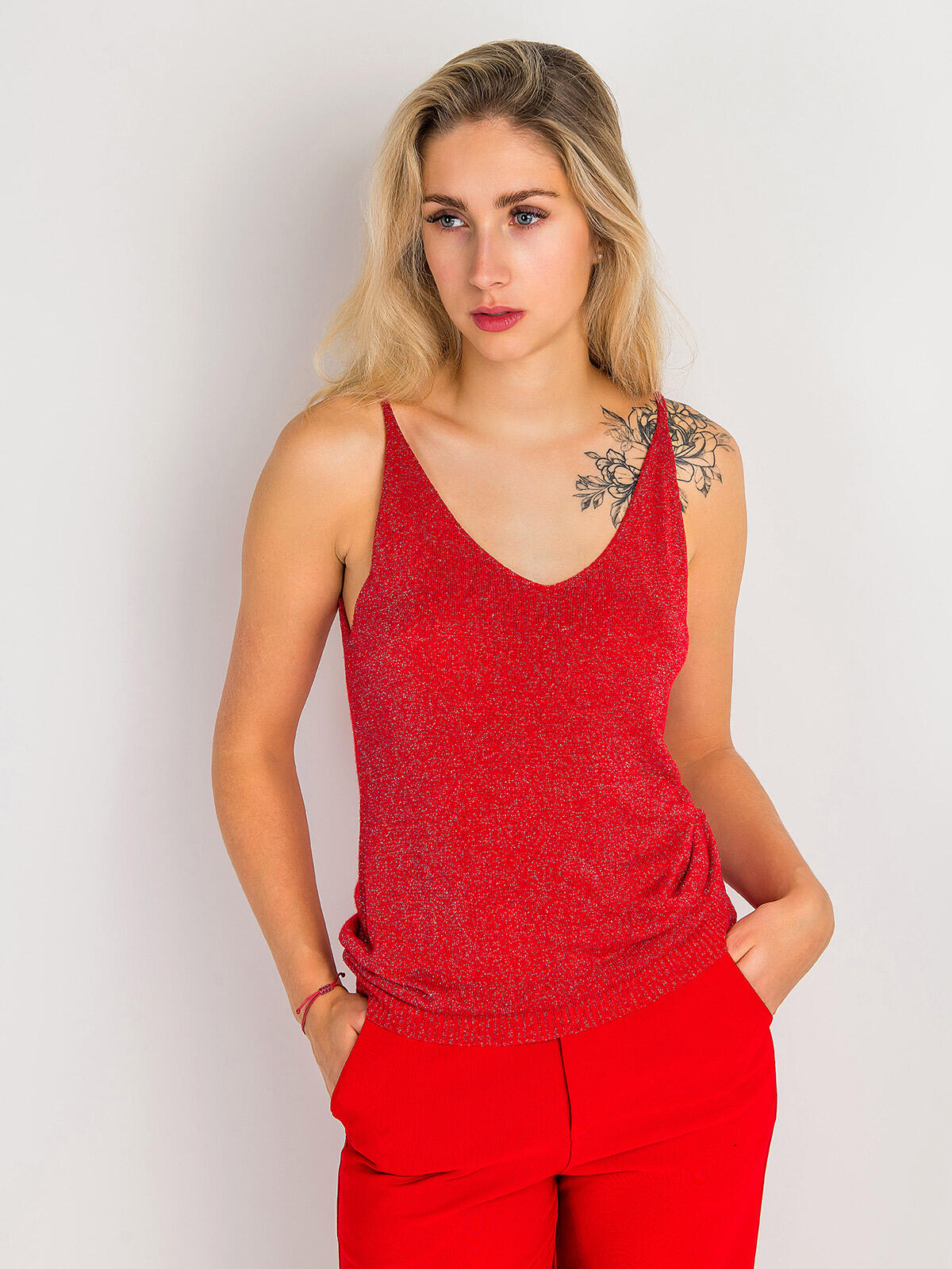 Błyszczący top z bawełną