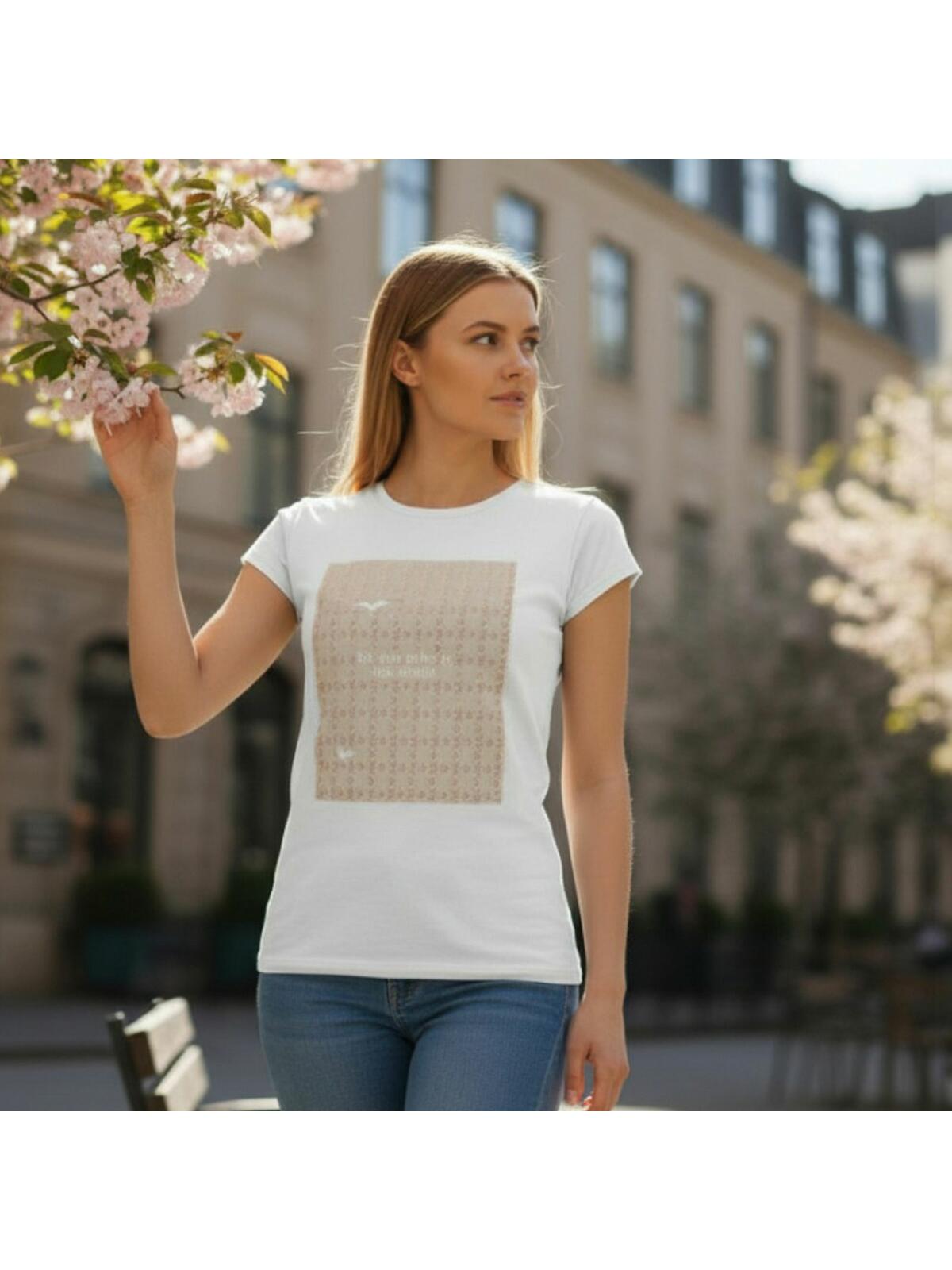 T-shirt z połyskującym nadrukiem