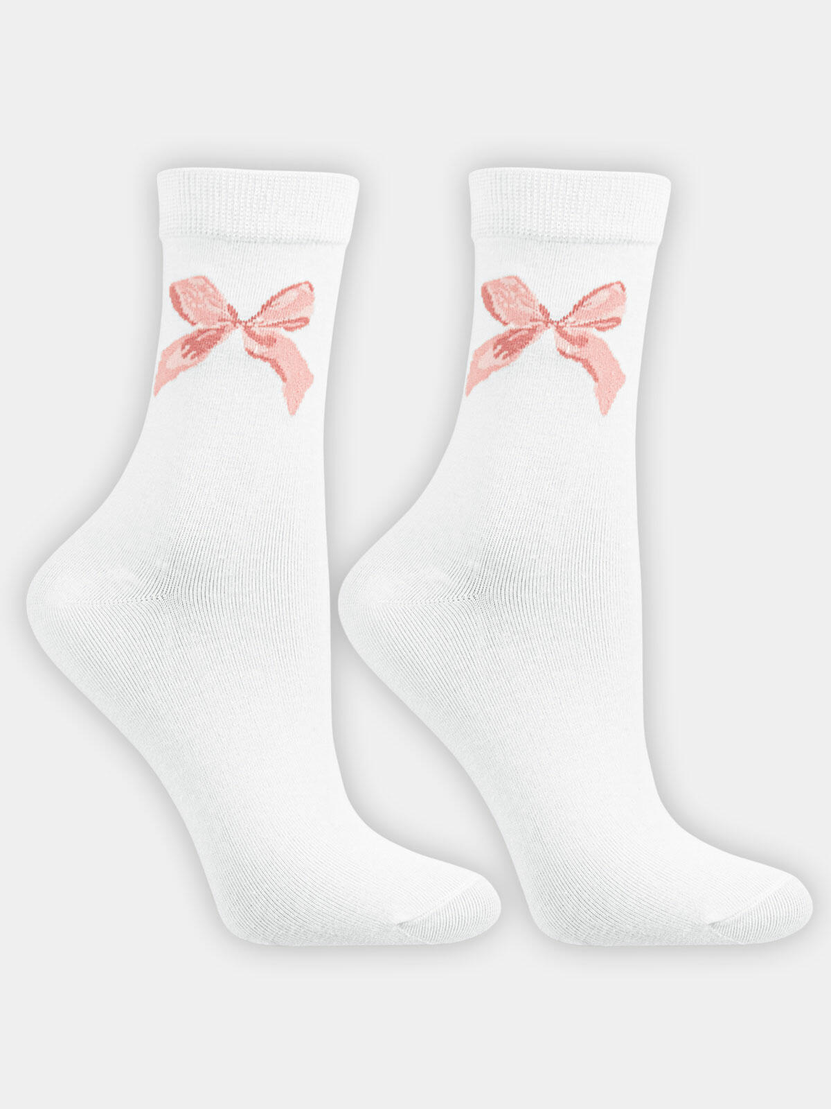 Skarpetki w ozdobnej puszce