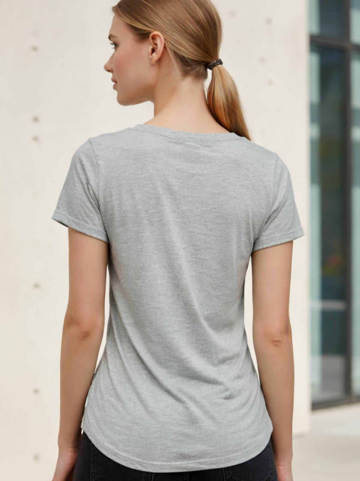 T-shirt z metalicznym nadrukiem