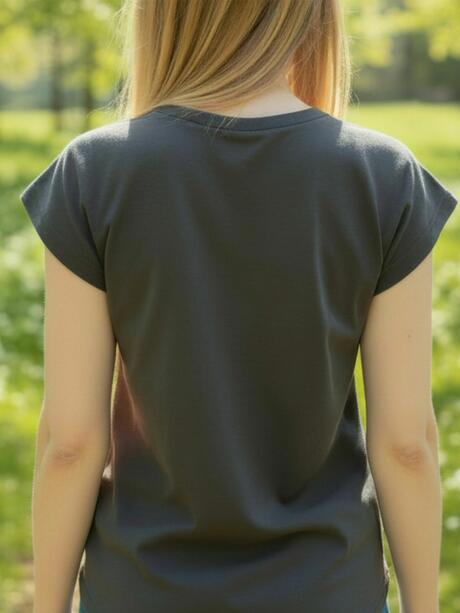 T-shirt z flokowanym napisem