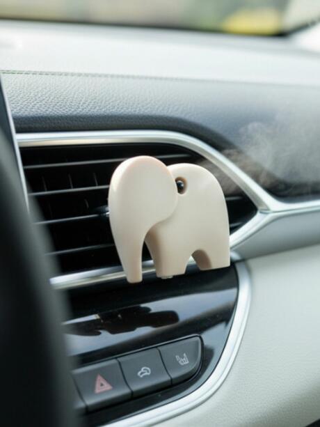 Odświeżacz samochodowy o zapachu Bright Boost