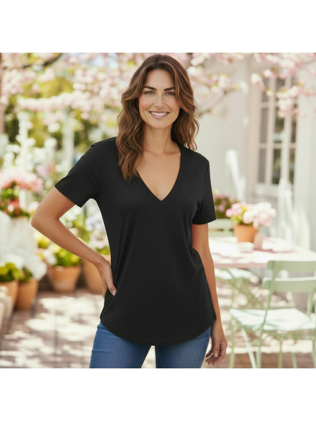 T-shirt bawełniany z dekoltem V