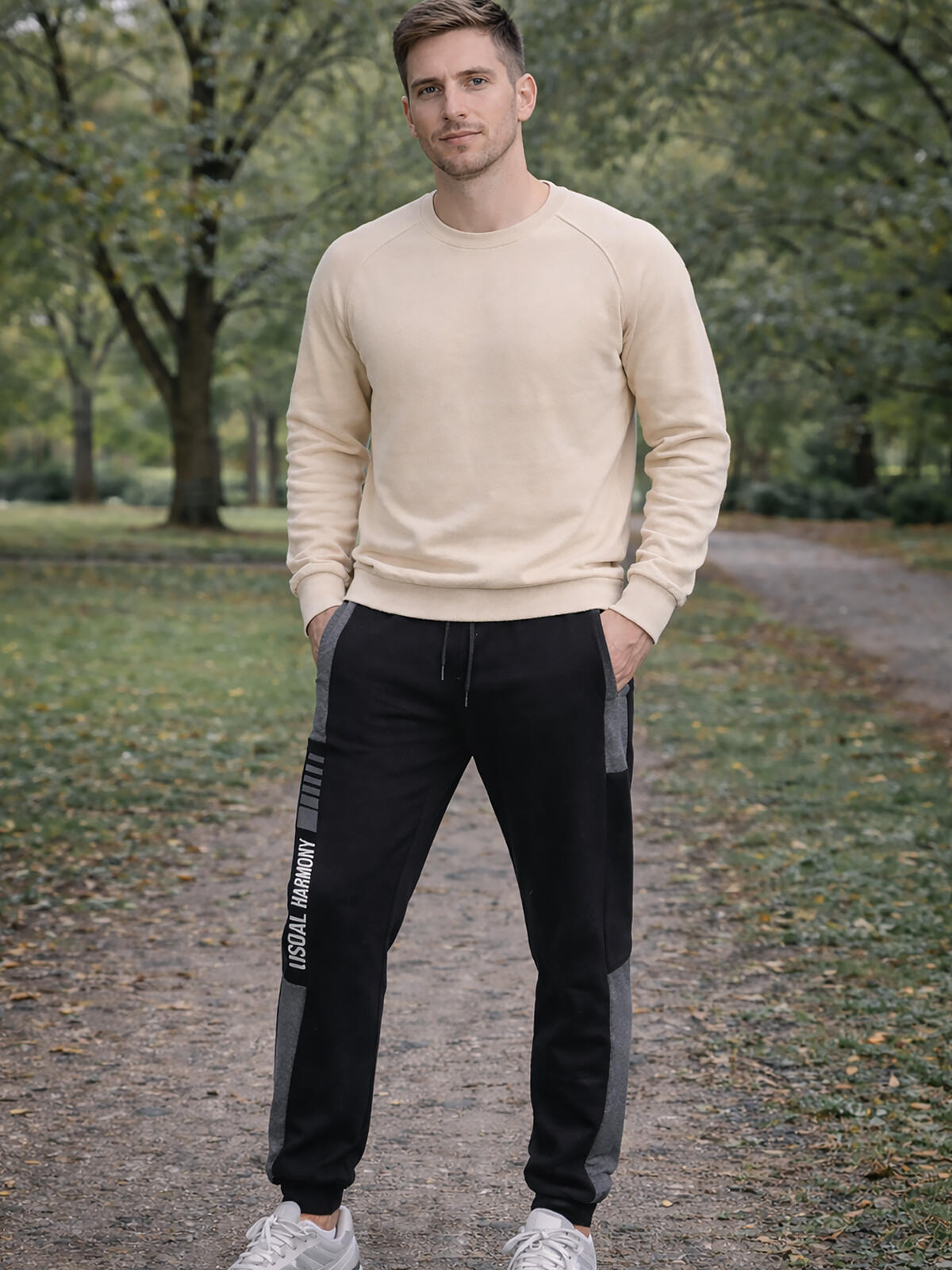 Spodnie dresowe z kieszeniami