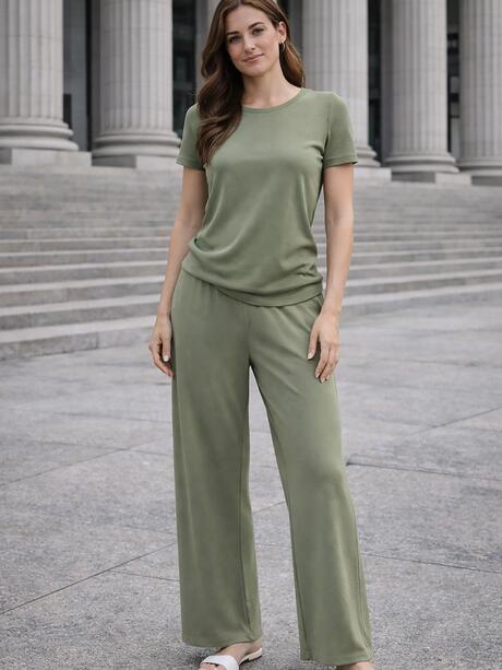 Spodnie z prążkowaną strukturą