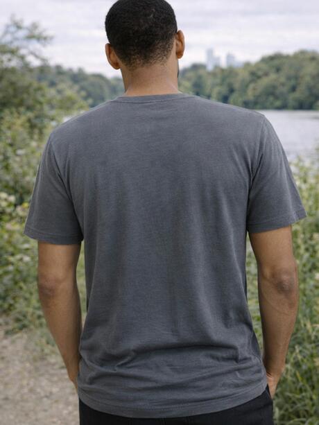 T-shirt BASIC z bawełny czesanej