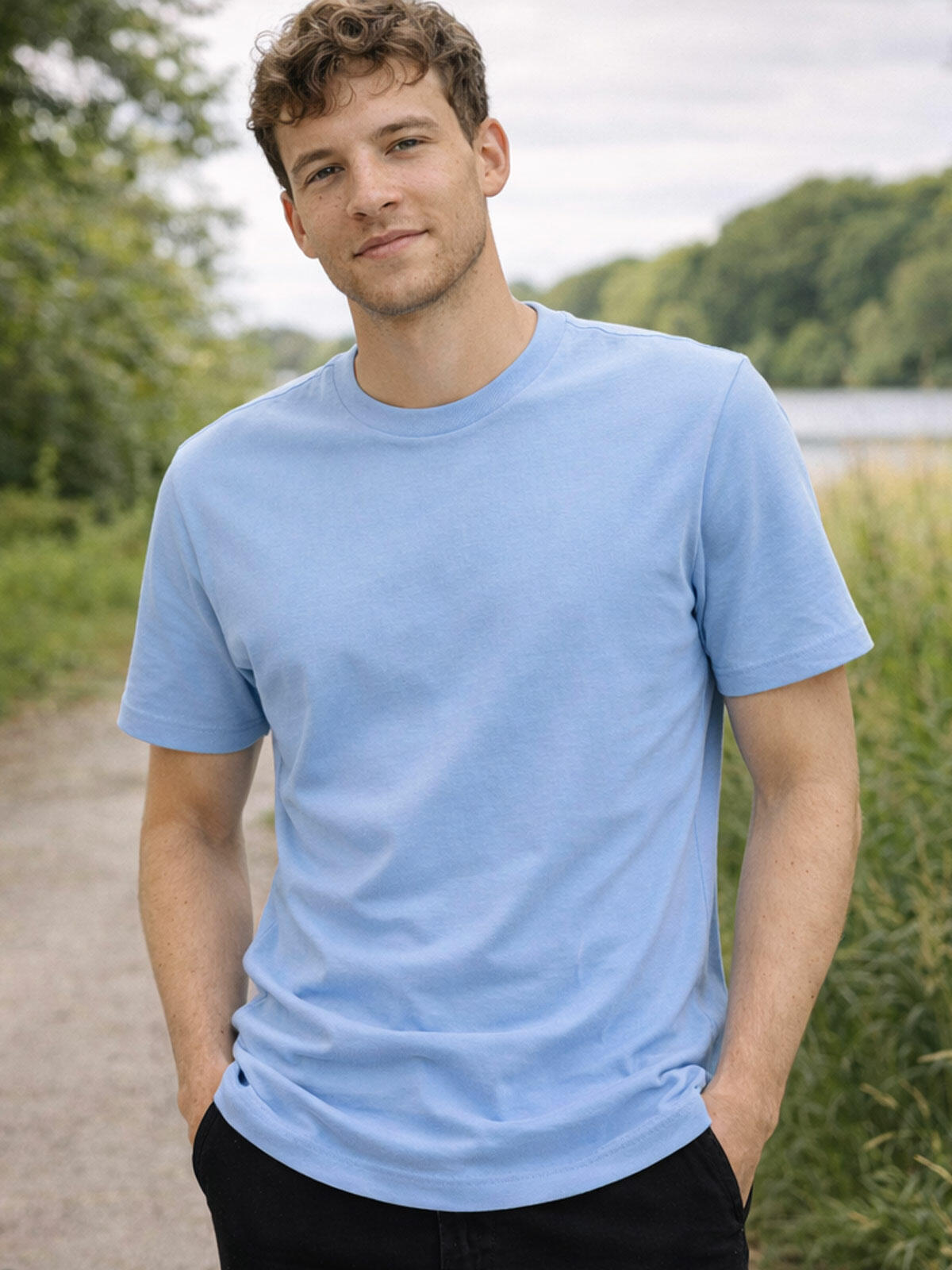 T-shirt BASIC z bawełny czesanej