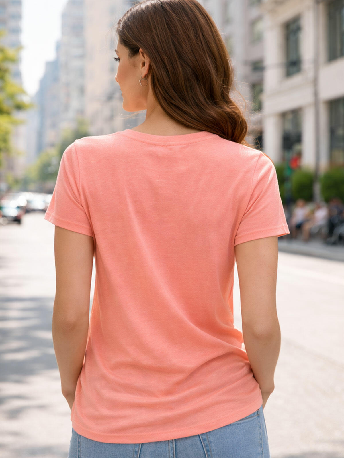 T-shirt z dekoltem w serek