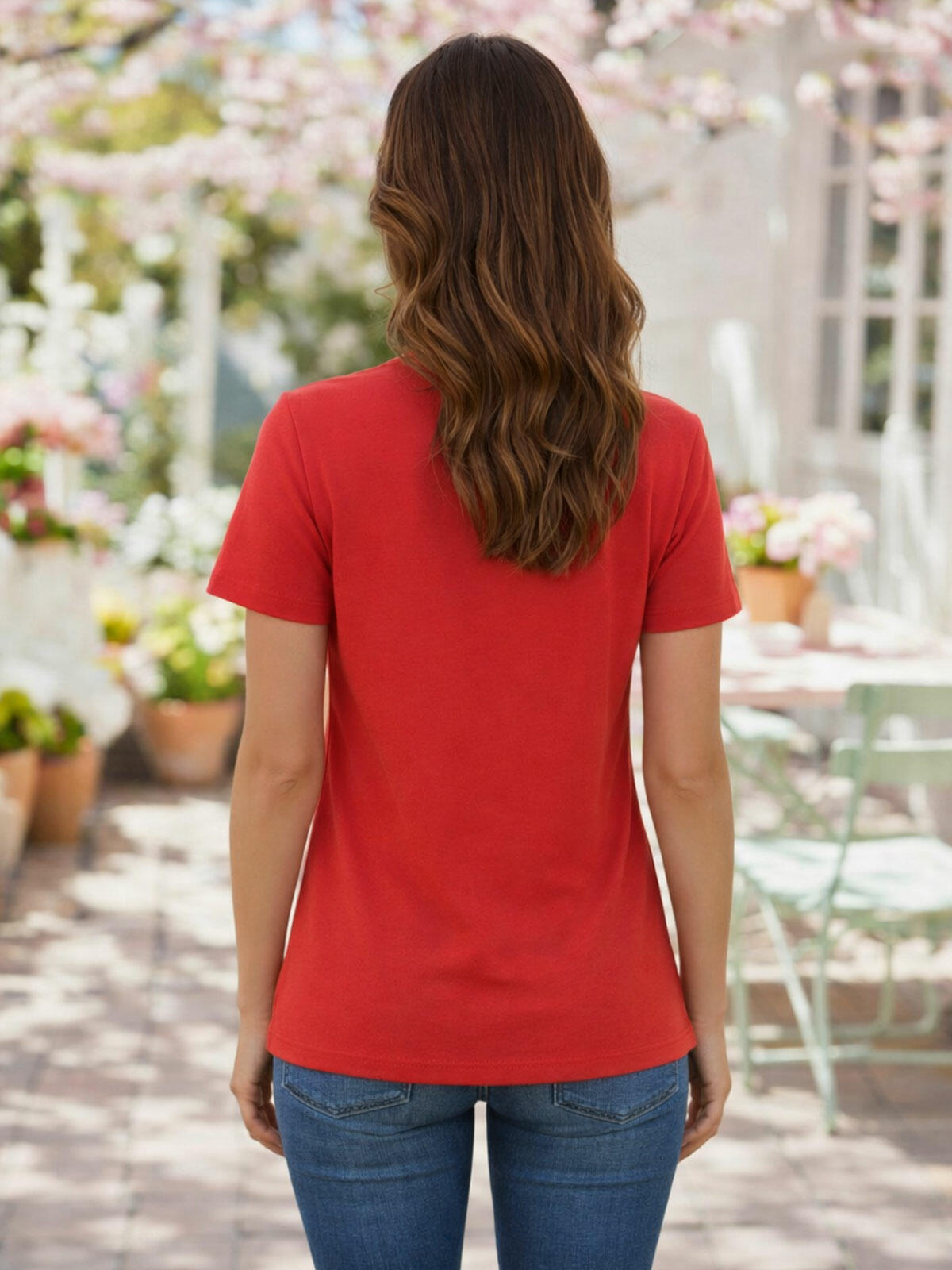 T-shirt z dekoltem w serek