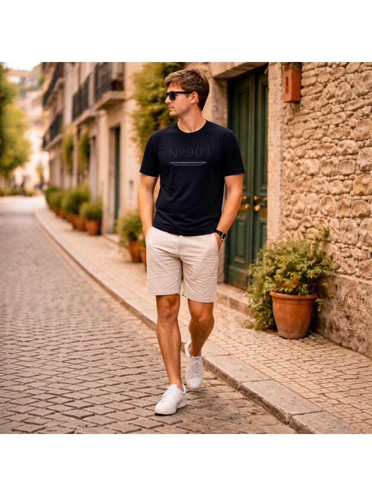 T-shirt z tłoczonym wzorem