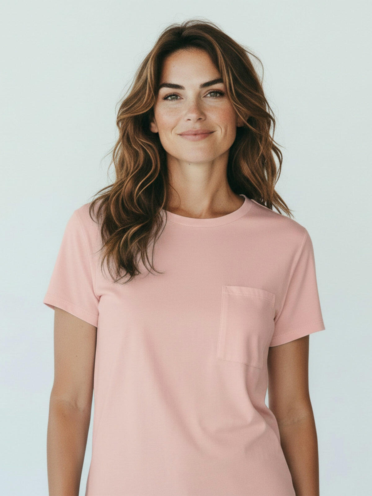 Luźny t-shirt z kieszonką