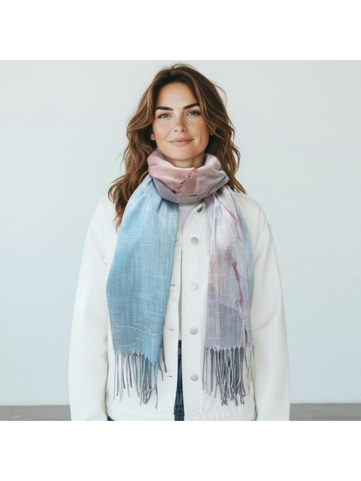 Pastelowy szalik z frędzlami
