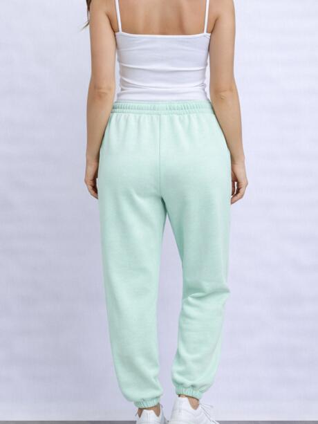 Spodnie dresowe z kieszeniami