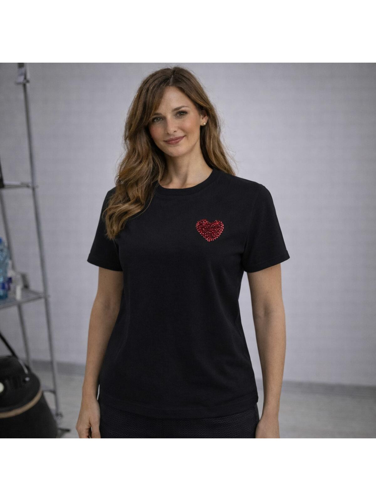 T-shirt bawełniany z sercem