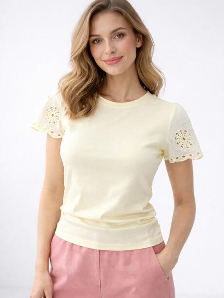Bawełniana bluzka z ażurowym rękawem
