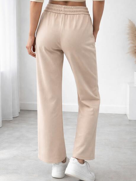 Spodnie dresowe z kieszeniami