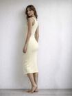 Dopasowana sukienka midi