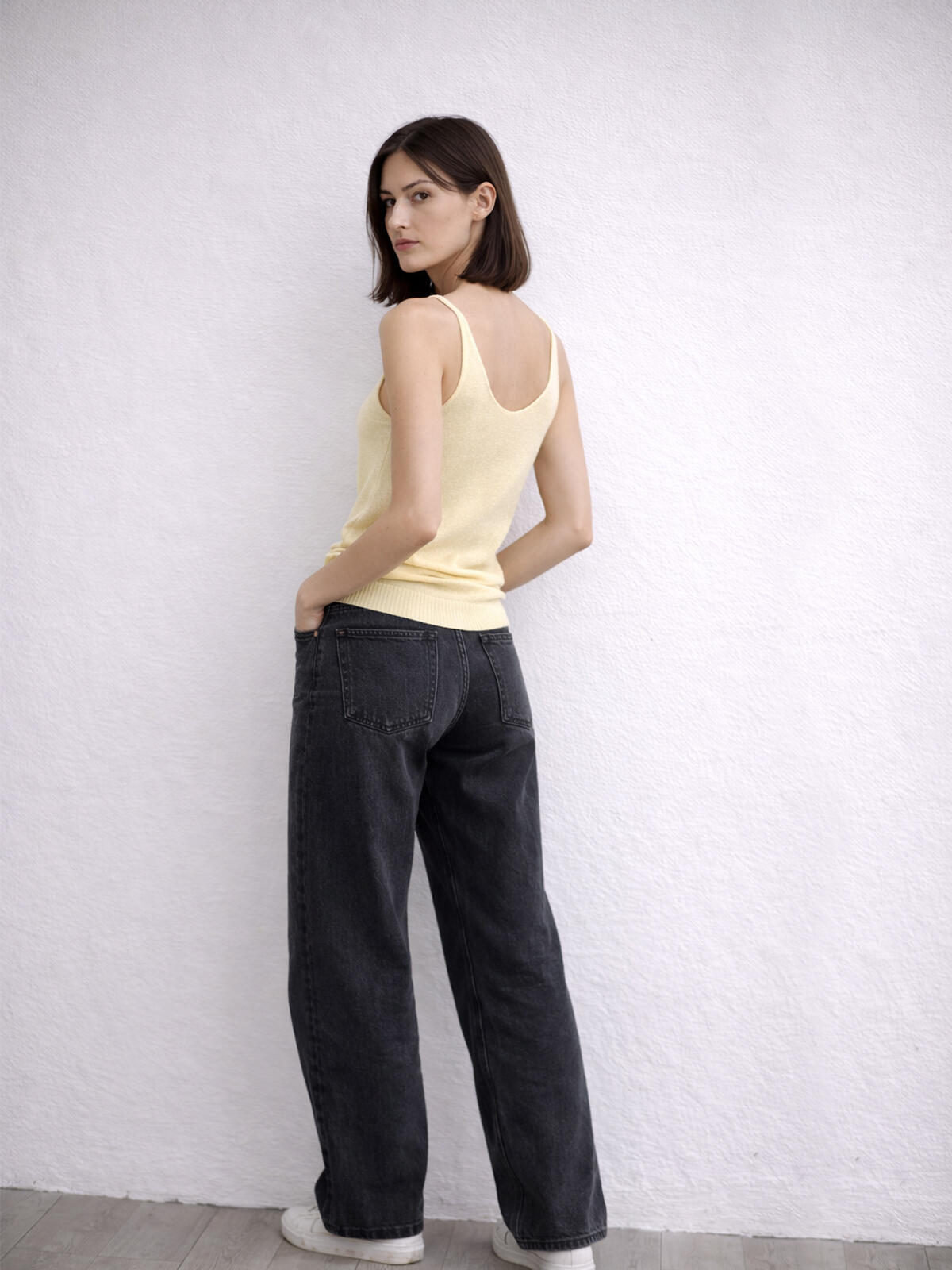 Błyszczący top z bawełną