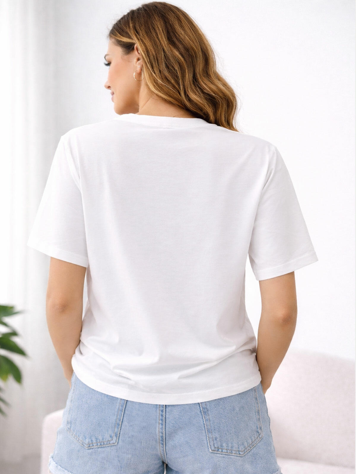 T-shirt bawełniany z aplikacją