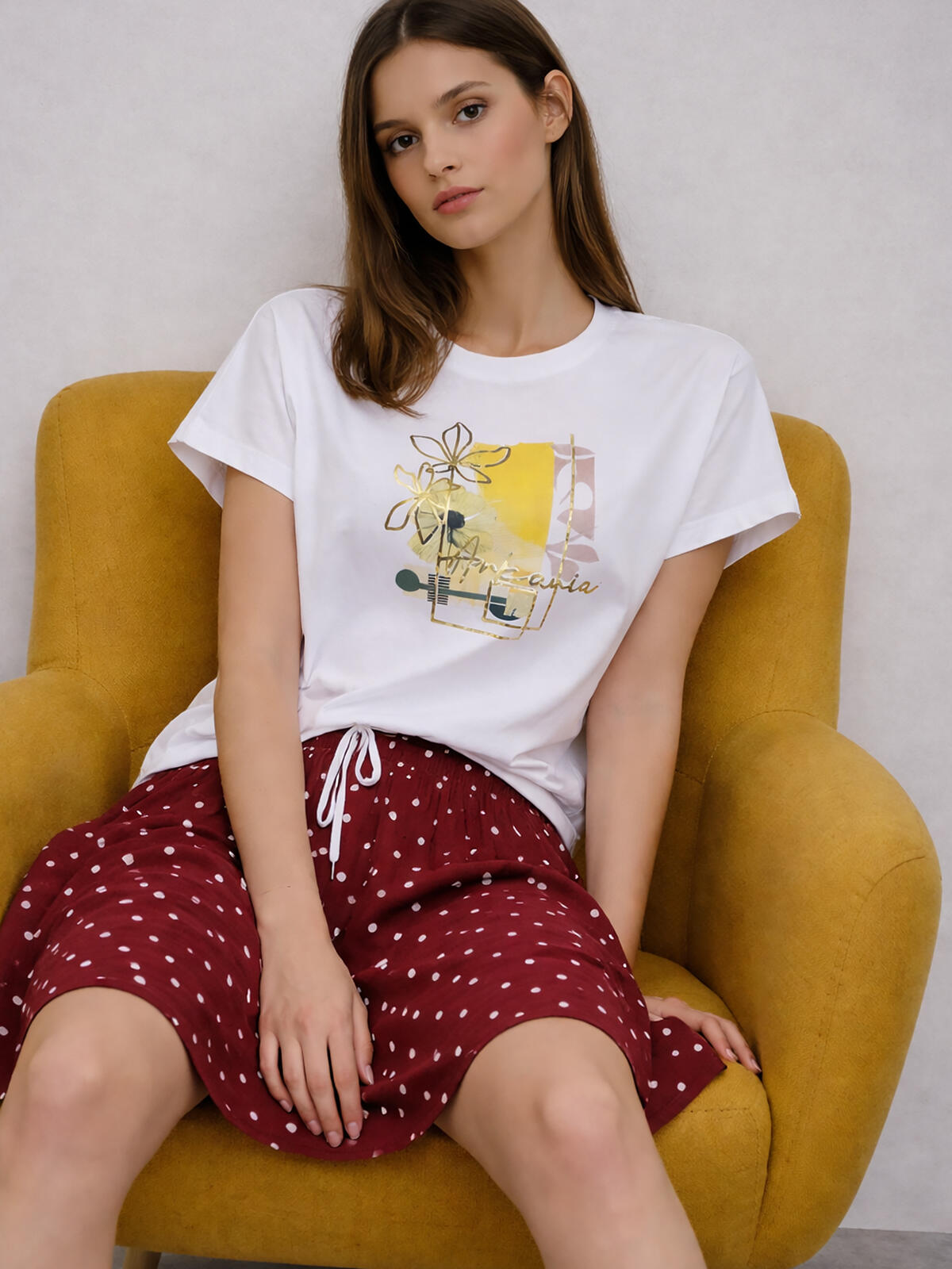 Bluzka z artystycznym nadrukiem