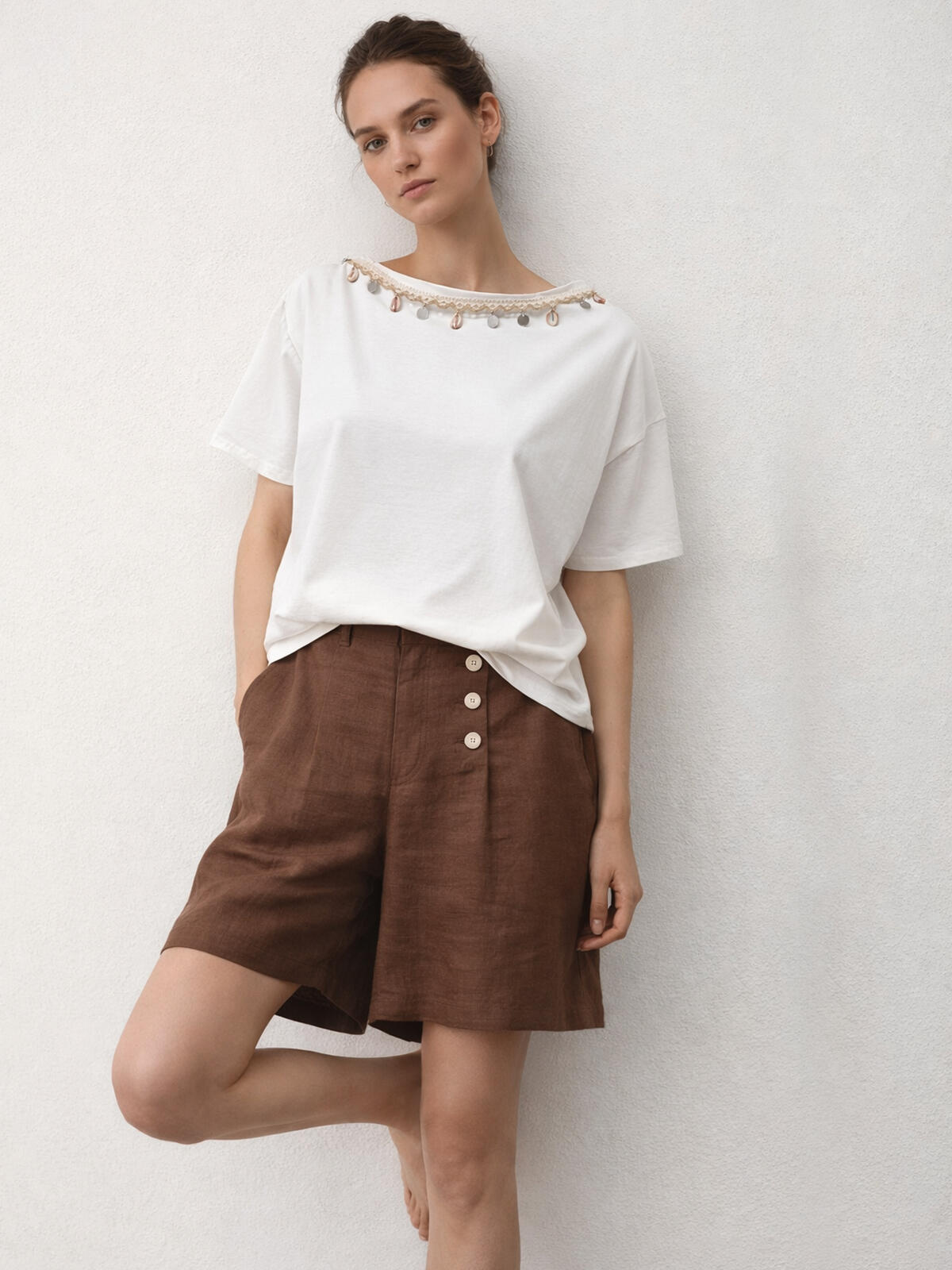 Bawełniana bluzka z ozdobnym dekoltem