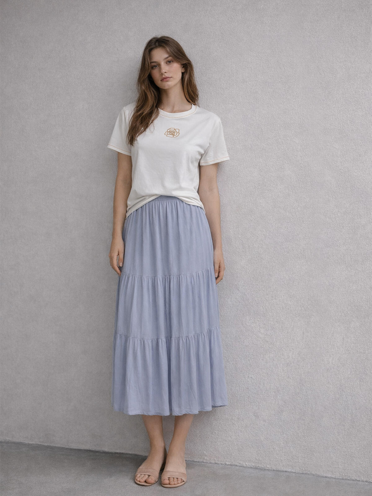 T-shirt bawełniany z haftem