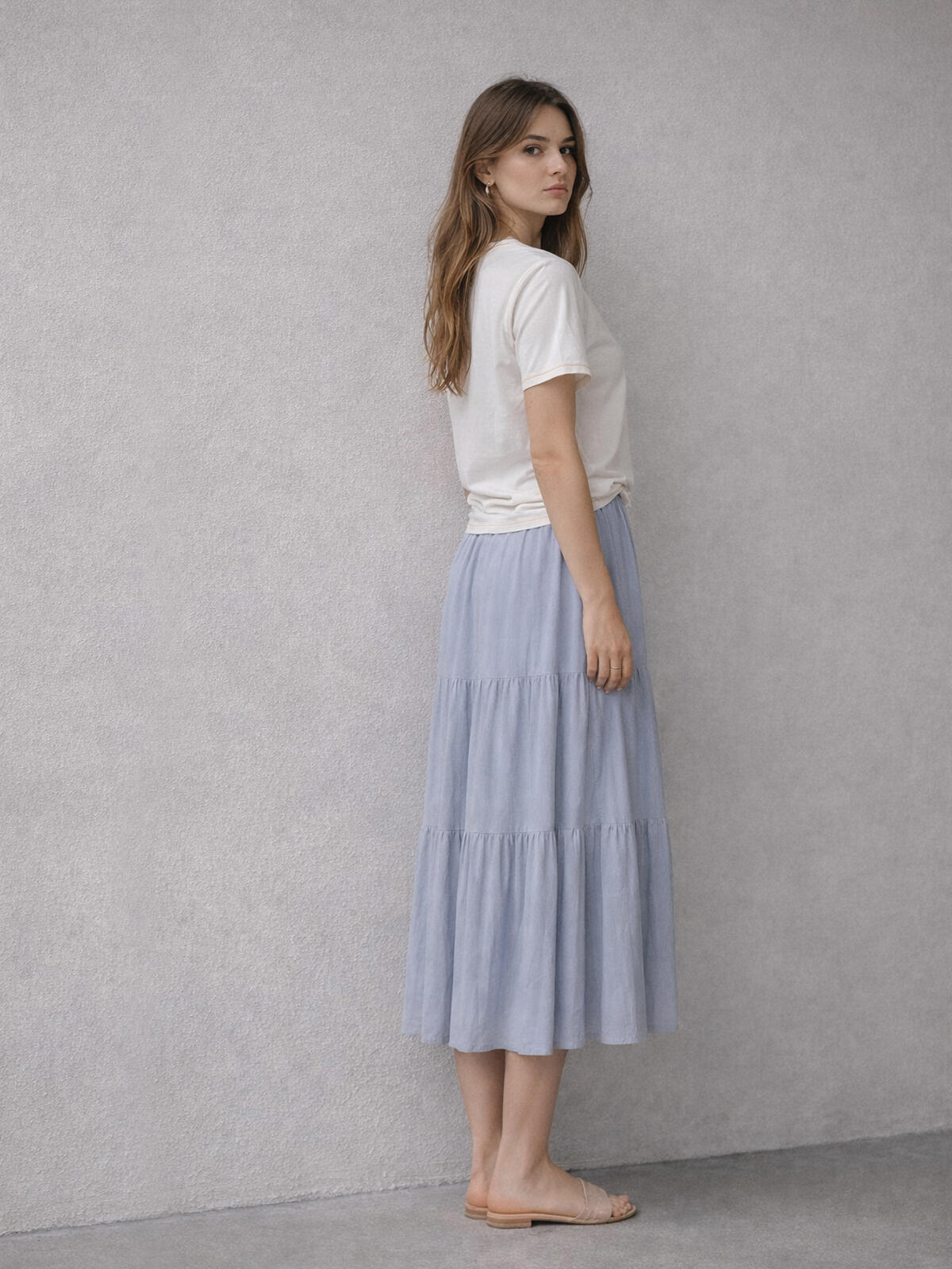 T-shirt bawełniany z haftem